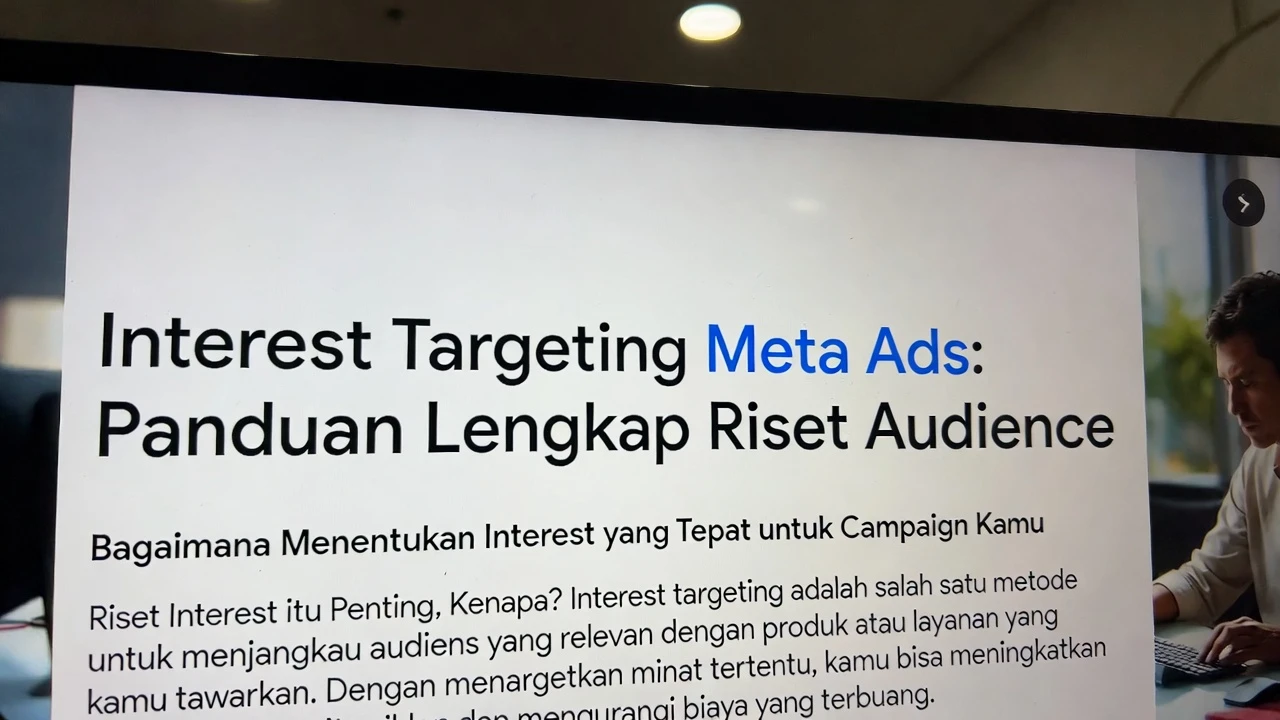 Ilustrasi strategi targeting audience Facebook Ads dengan buyer persona dan segmentasi audiens untuk conversion tinggi